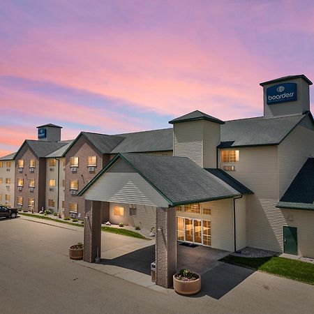 Boarders Inn & Suites By Cobblestone Hotels - Shawano Exterior photo